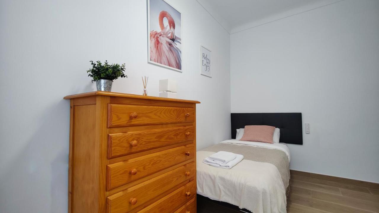 Parralue Front Apartment *